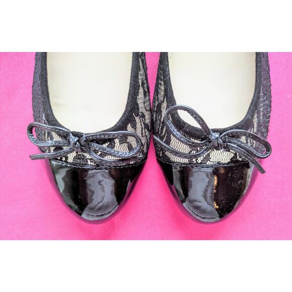 NEW Marc Fisher Jodi Black Leather Ballet Flats Floral Lace Cap Toe Bow Size 5.5 - Picture 9 of 12